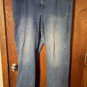 Kim Rogers Curvy Medium Blue Denim Jeans
